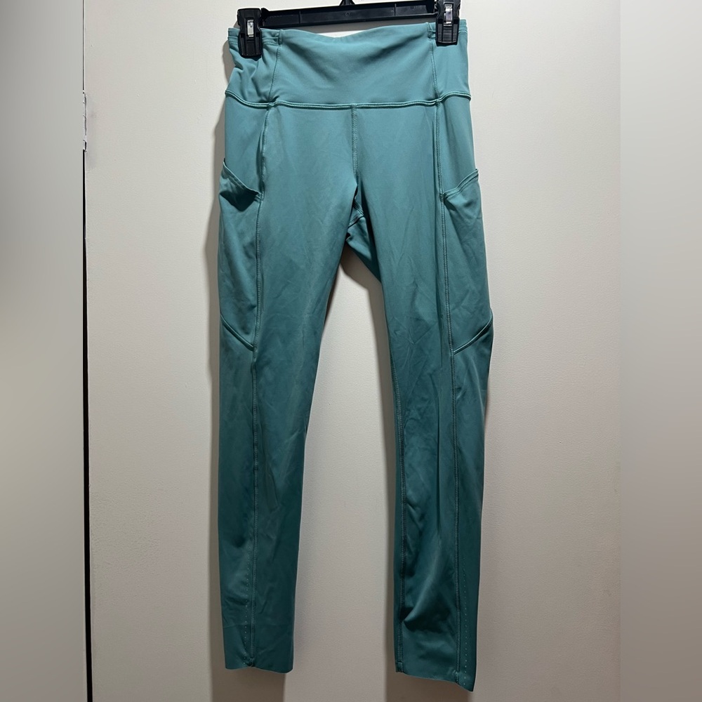 Lululemon fast & Free 7/8 tight II nulux 25” (stock pic is just to show style)